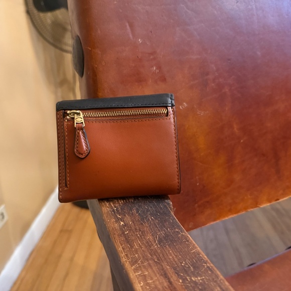 Coach Signature Trifold Wallet with Gold Hardware - Picture 3 of 6